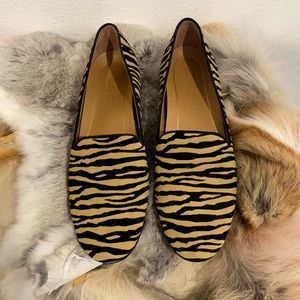 Vionic Tiger print suede flats loafers